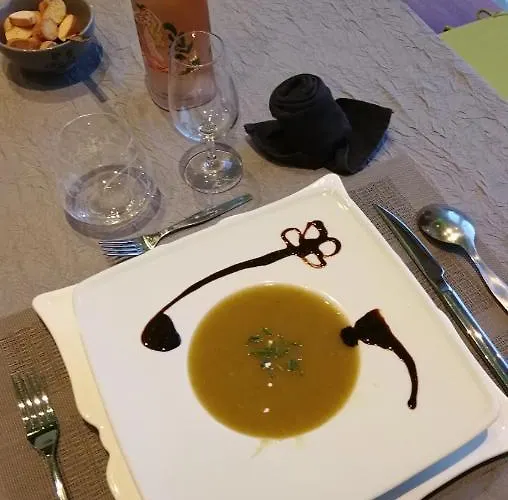 La Cadanise, Etoilee 4*