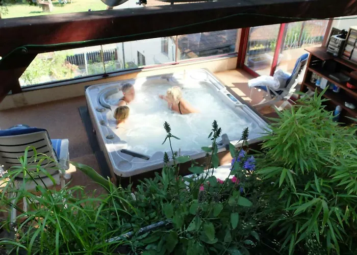 La Cadanise, Etoilee Nocleg ze śniadaniem Saint-Éloy-les-Mines