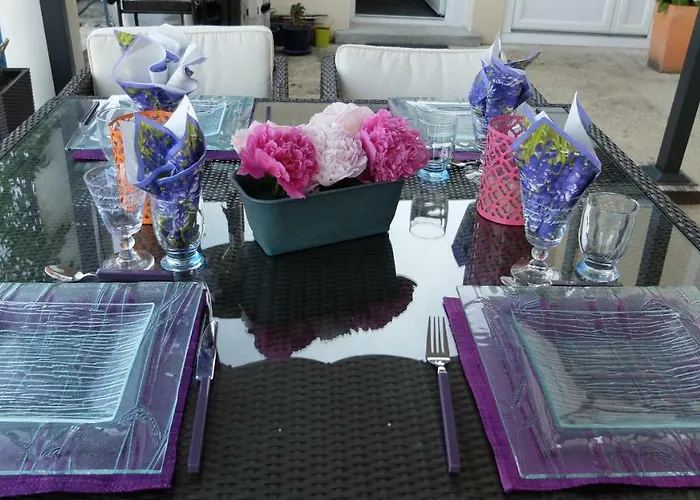 La Cadanise, Etoilee Nocleg ze śniadaniem